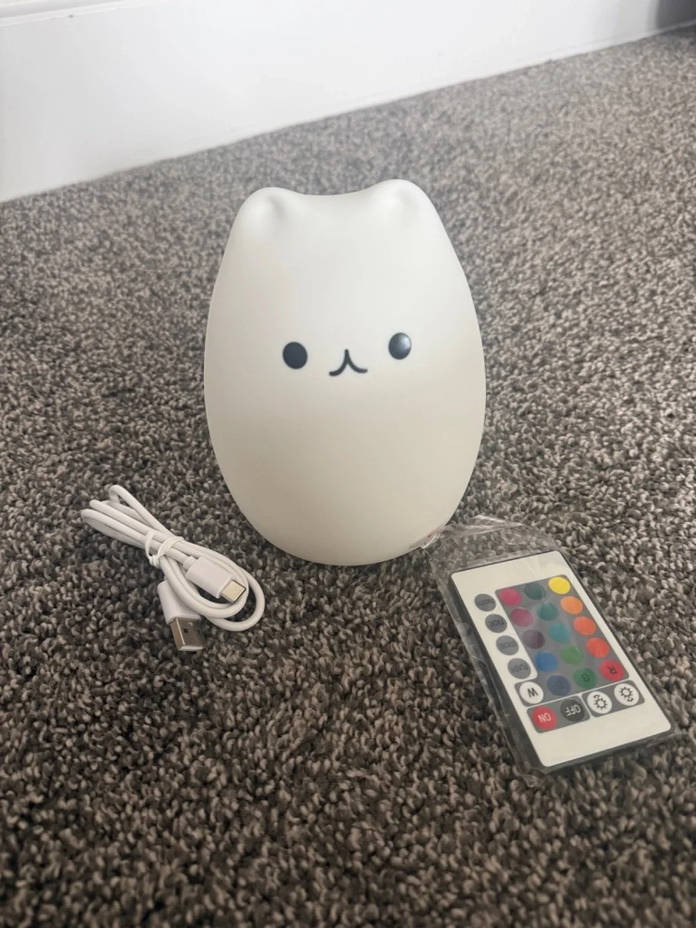 Yellow Cat Night Light with Remote - Rechargeable Cute Design